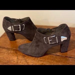 Aerosols gray ankle boot.